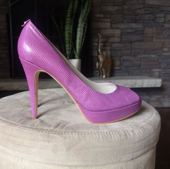 Michael Kors - Python Purple Pumps - Picture 1 of 7